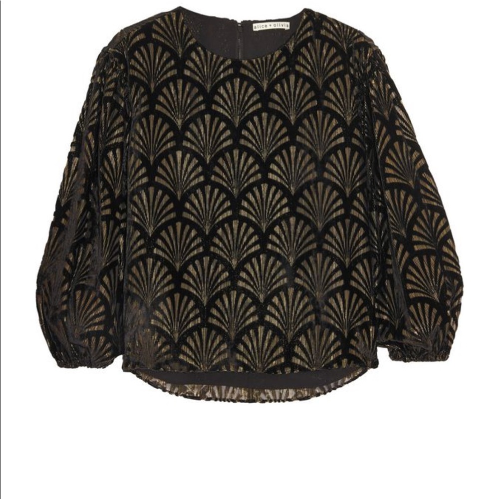 NWT black and gold A + O top